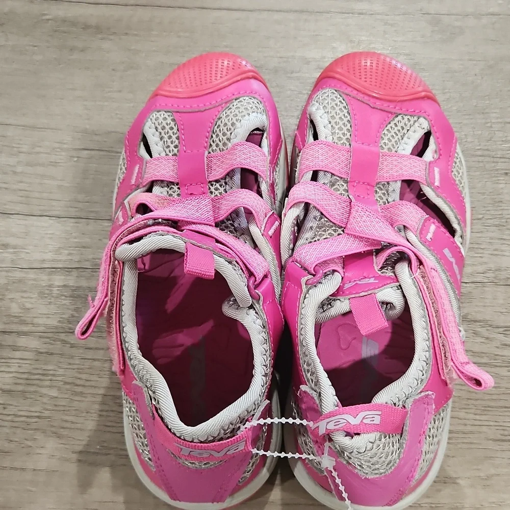 Teva Kids' Pink Adventure Shoes size US 1